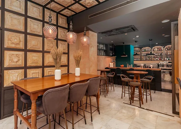 Parnon Hotel